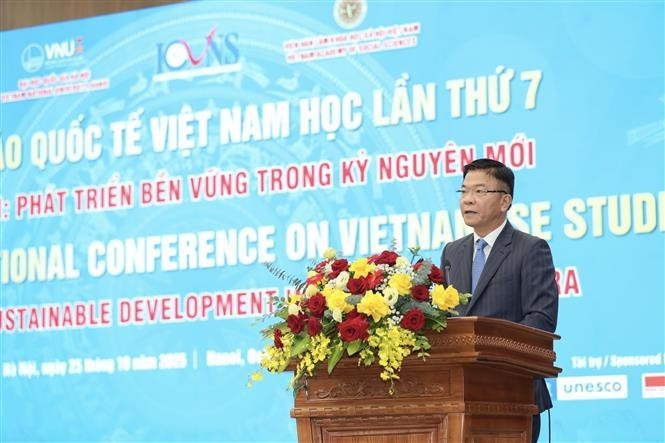 El viceprimer ministro Le Thanh Long habla en el evento. (Fuente: VNA)