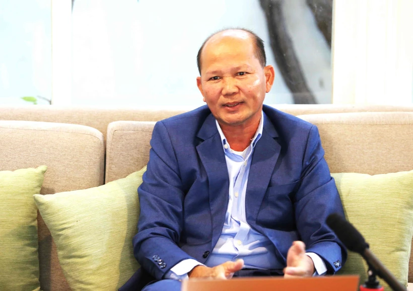 Uch Leang, presidente de la Asociación de Ex alumnos de Camboya de Vietnam y director interino del Departamento de Estudios de Asia, África y Medio Oriente del Instituto de Relaciones Internacionales de la Real Academia de Camboya. (Fuente: VNA)