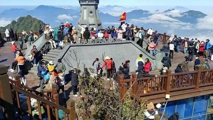 Los turistas en la provincia de Lao Cai (Fuente: VNA)