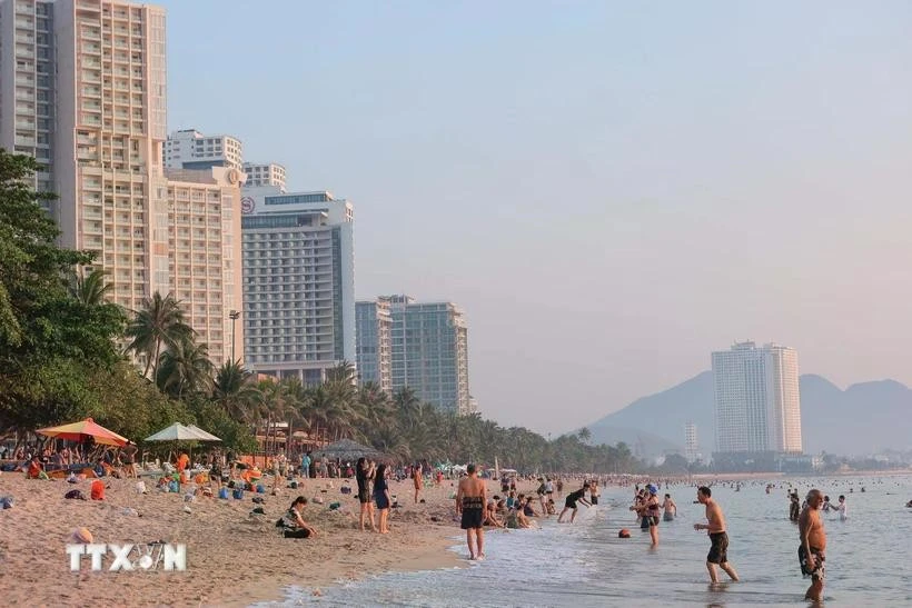 En la playa en Nha Trang. (Fuente: VNA)