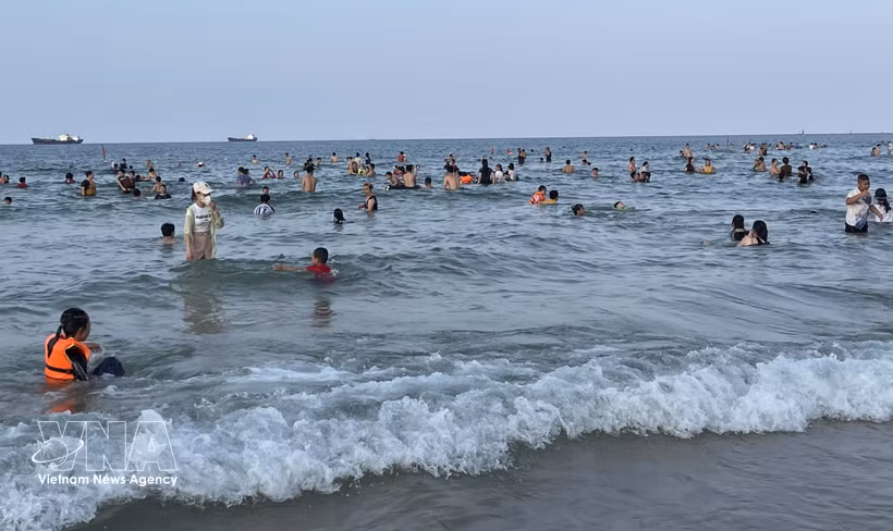 En la playa de Cua Viet. (Fuente: VNA)