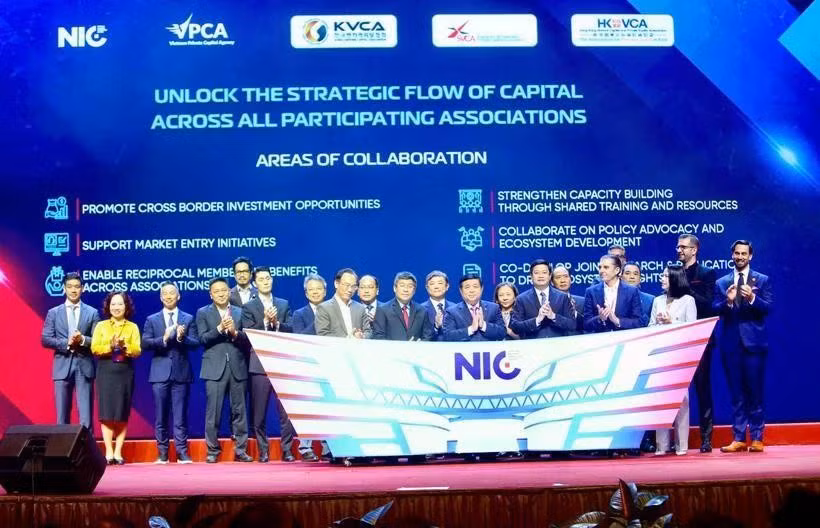 En la Cumbre de Innovación y Capital Privado de Vietnam 2025. (Fuente: VietnamPlus)