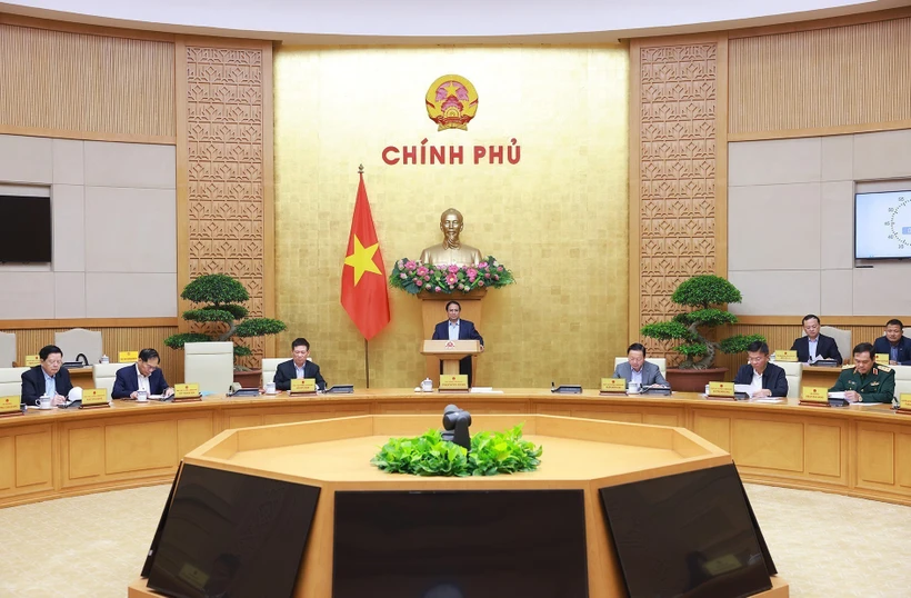 El primer ministro de Vietnam, Pham Minh Chinh, interviene en la reunión. (Fuente: VNA)