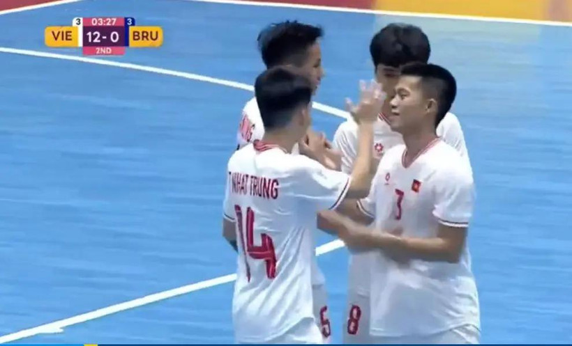 Los jugadores vietnamitas celebran su victoria (Foto: VFF)