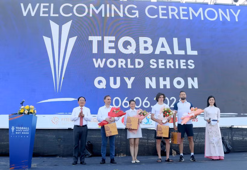 En la inauguración del evento (Fuente: https://binhdinh.gov.vn)