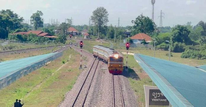 En la estación de Vientiane Khamsavath (Fuente: Pathet Lao Daily)