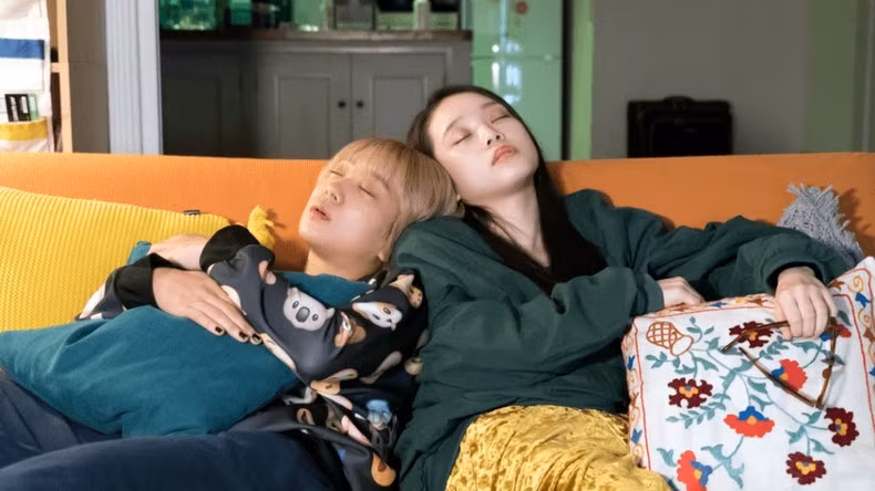 Una escena en la película " “Baby assasins” (Fuente: Nhan Dan)