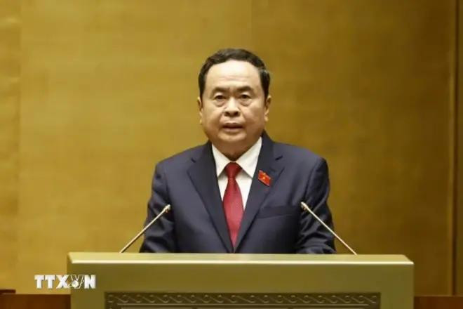 El presidente de la Asamblea Nacional de Vietnam, Tran Thanh Man, en el octavo período de sesiones parlamentarias (Fuente: VNA) khai-mac-trong-the-ky-hop-thu-8-quoc-hoi-khoa-xv-chu-tich-quoc-hoi-21-1-5066.jpg_(1).webp
