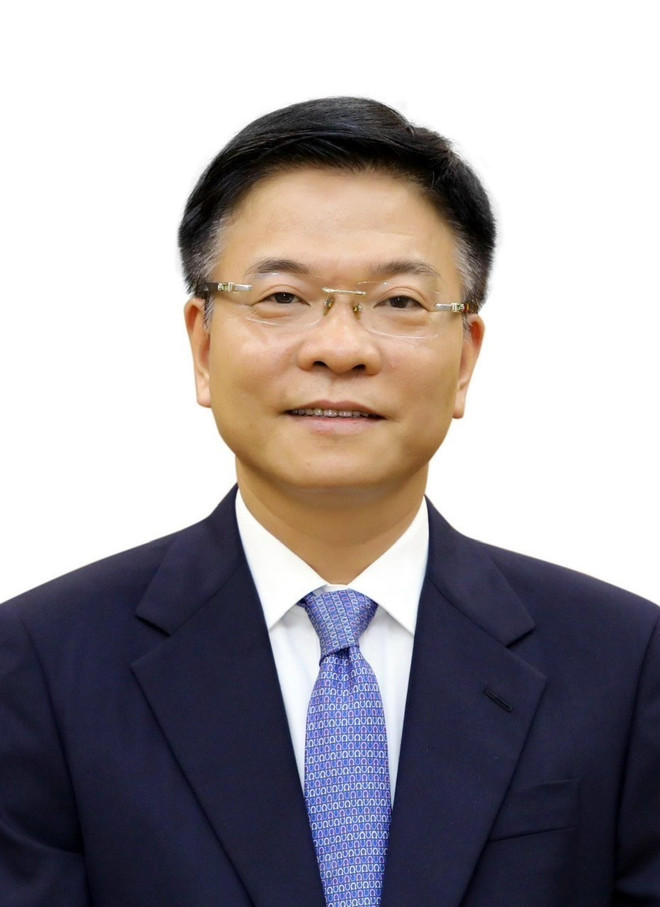 El viceprimer ministro Le Thanh Long. (Foto: VNA) vna_potal_quoc_hoi_bau_phe_chuan_mot_so_chuc_danh_trong_quoc_hoi_va_chinh_phu__7416657.jpg