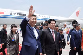 Xi Jinping llega a Hanoi para iniciar visita de Estado a Vietnam