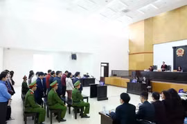 Los acusados en el juicio. (Foto: VNA)