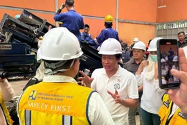 El ministro de Medio Ambiente de Indonesia, Hanif Faisol Nurofiq, supervisa un centro de gestión integrada de residuos en Cimahi, Java Occidental, el 22 de febrero. (Foto: ANTARA)