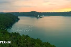 El lago T'Nung, conocido como los "ojos de Pleiku", es uno de los destinos turísticos más famosos de Gia Lai. (Foto: VNA)