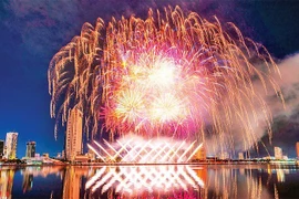 El Festival Internacional de Fuegos Artificiales de Da Nang DIFF 2026 con el lema “Da Nang – Horizontes unidos”. (Fuente: nhandan.vn)