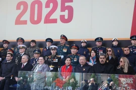 El secretario general del Partido Comunista de Vietnam, To Lam, su esposa Ngo Phuong Ly en la ceremonia. (Foto: VNA)