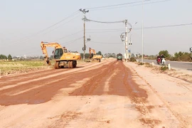 Se acelera el proyecto de mejora y ampliación de la vía que conecta la Ruta Provincial 293 con la Carretera Nacional 17. (Fuente: baobacgiang.vn)