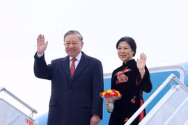El secretario general del Partido Comunista de Vietnam, To Lam, y su esposa, concluyen su visita oficial a Finlandia.(Foto: VNA)