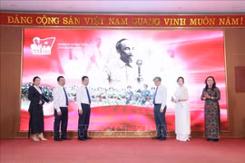 La ceremonia de lanzamiento de la plataforma digital "A80 - Orgullo de Vietnam". (Foto: VNA)