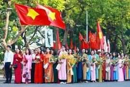 Hanoi - Aspiración en la nueva era