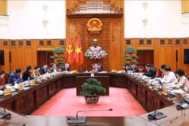 El primer ministro de Vietnam, Pham Minh Chinh, preside la reunión. (Foto: VNA)