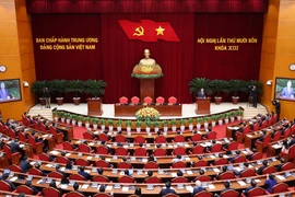 Sesión de clausura del XIV pleno del Comité Central del Partido Comunista de Vietnam del XIII mandato (Foto: VNA)
