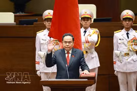 El presidente de la Asamblea Nacional de la XVI legislatura, Tran Thanh Man, prestó juramento. (Foto: VNA)