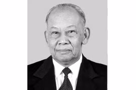El general Khamtay Siphandone, expresidente del Partido Popular Revolucionario y expresidente de Laos. (Foto: VNA)