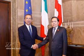 El presidente de la Asamblea Nacional de Vietnam, Tran Thanh Man, y el alcalde de Milán, Giuseppe Sala. (Foto: VNA)