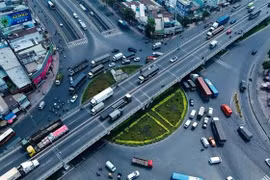 Ciudad Ho Chi Minh abre paso al desarrollo con modernas infraestructuras viales