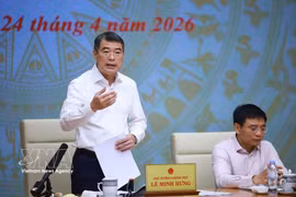 El primer ministro Le Minh Hung en la cita. (Foto: VNA)