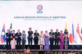 En la reunión de altos funcionarios de la ASEAN en preparación para la AMM (Foto: Bernama)