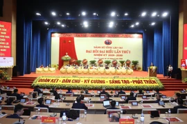 Ceremonia de clausura de la primera Asamblea del Comité partidista en Lao Cai. (Foto: baolaocai.vn)
