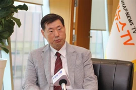Hwang Dae-il, presidente de la agencia de noticias surcoreana Yonhap, concede una entrevista a la VNA en Séul. (Foto: VNA)