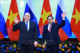El primer ministro de Rusia, Mikhail Mishustin, concluyó su exitosa visita oficial a Vietnam, realizada por invitación de su homólogo anfitrión, Pham Minh Chinh. (Fuente: VNA)