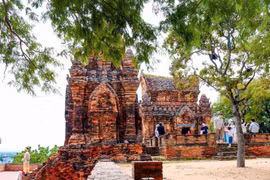 Belleza de los templos y torres de la provincia de Khanh Hoa