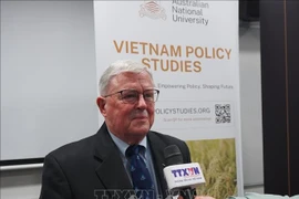 El profesor emérito Carl Thayer de la Universidad de Nueva Gales del Sur (Australia). Foto: VNA