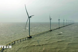 Planta de energía eólica en la ciudad de Duyen Hai, provincia de Vinh Long (antes Tra Vinh). (Foto: VNA)