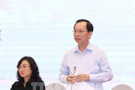 El vicegobernador del Banco Estatal de Vietnam, Dao Minh Tu, en la rueda de prensa ordinaria del Gobierno del mes de abril. (Foto: VNA)