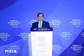 El primer ministro Pham Minh Chinh interviene en la cita. (Foto: VNA)