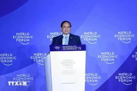 El primer ministro Pham Minh Chinh interviene en la cita. (Foto: VNA)