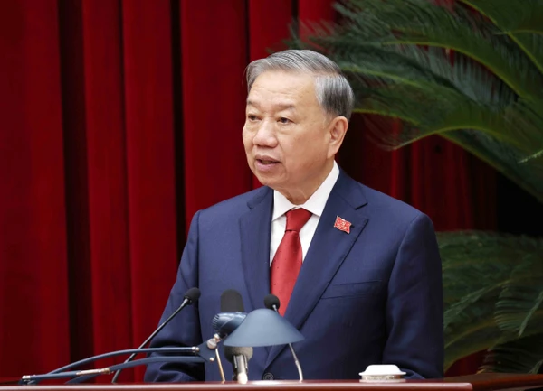 https://mediaes.vietnamplus.vn/images/5d2ed762cfa1a387adbfe89eb5a6affce0ee67607332fd6cdbc695ffee2b66ecaace71841d1213c0d587f3c35deb824da1525f21b047fb59bd15feb262a092ccb6a93df76597a3338fd9fc3e3919a935f9bab6567185615e09b71d7d1323f58d822d5395e5077b4b0a6d46e0f12c90eea04a841b4a4028889ebec32c7aa14322/vna-potal-ban-chap-hanh-trung-uong-dang-khoa-xiv-tien-hanh-hoi-nghi-lan-thu-nhat-8547957.jpg.webp