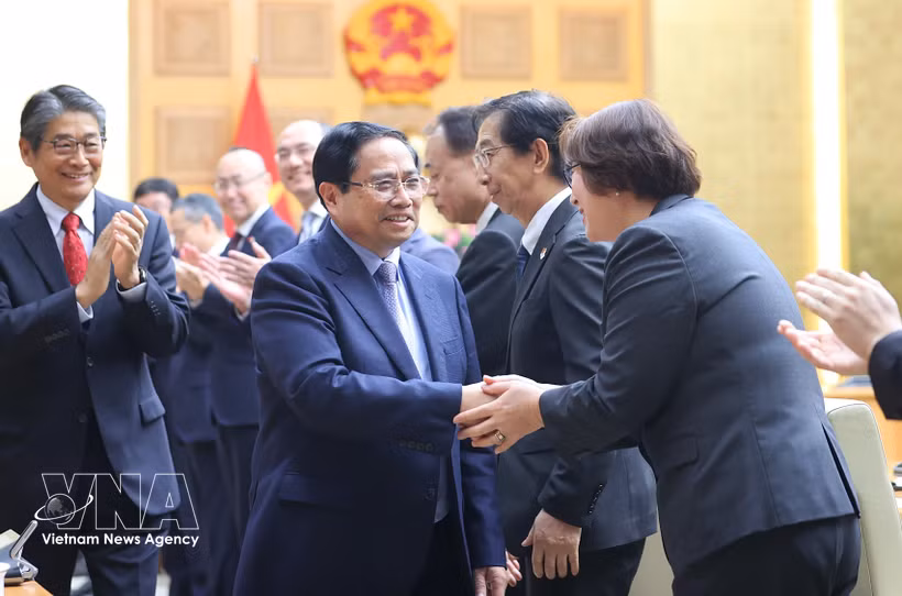 El primer ministro de Vietnam, Pham Minh Chinh, y las empresas japonesas. (Foto: VNA)