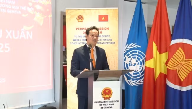 El embajador vietnamita Mai Phan Dung habla en el evento. (Fuente: VNA)
