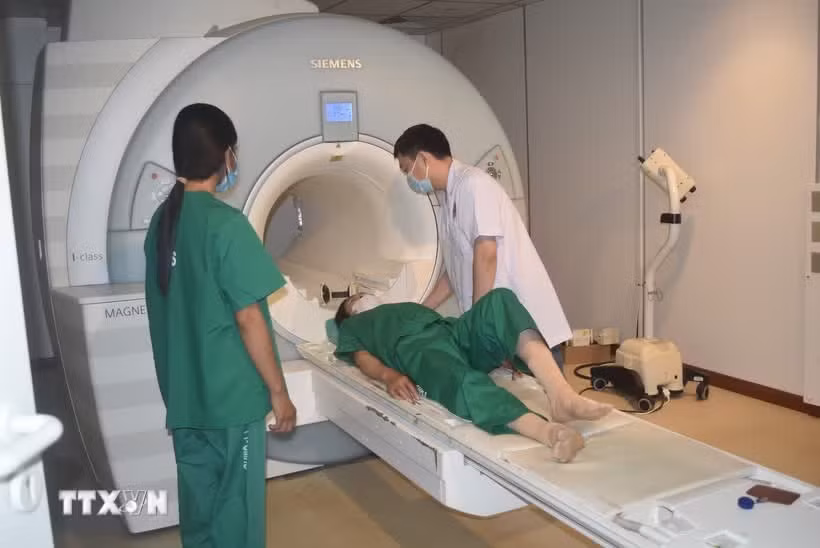La transformación digital del sector sanitario en Dak Lak tiene como objetivo situar al paciente en el centro. (Foto: VNA)