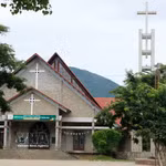 Singular iglesia de piedra de Da Tong, un atractivo de la zona montañosa de Dam Rong en Lam Dong 