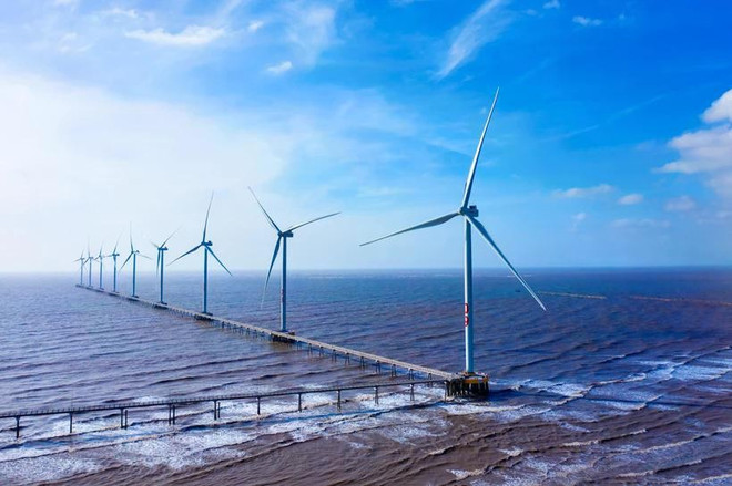 La fábrica de energía éolica Dong Hai I en la provincia de Tra Vinh (Fuente: VNA) dien-gio.jpg