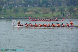 Animada participación en festival de Regata en honor a los reyes Hung de Vietnam