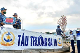 Entregarán obsequios a oficiales y soldados en isla vietnamita con motivo de Tet