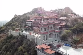 Pagoda Trung Son, una atracción turística de la provincia de Ninh Thuan