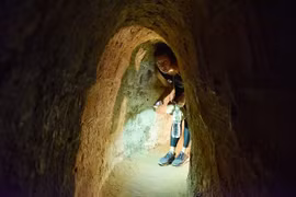 Encantos turísticos de Bahía de Ha Long y túneles de Cu Chi triunfan mundialmente